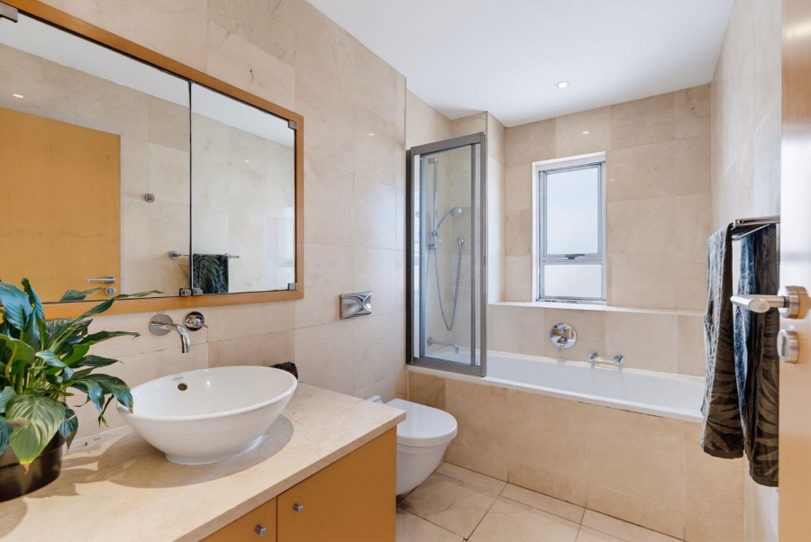 3 Bedroom Property for Sale in Mouille Point Western Cape